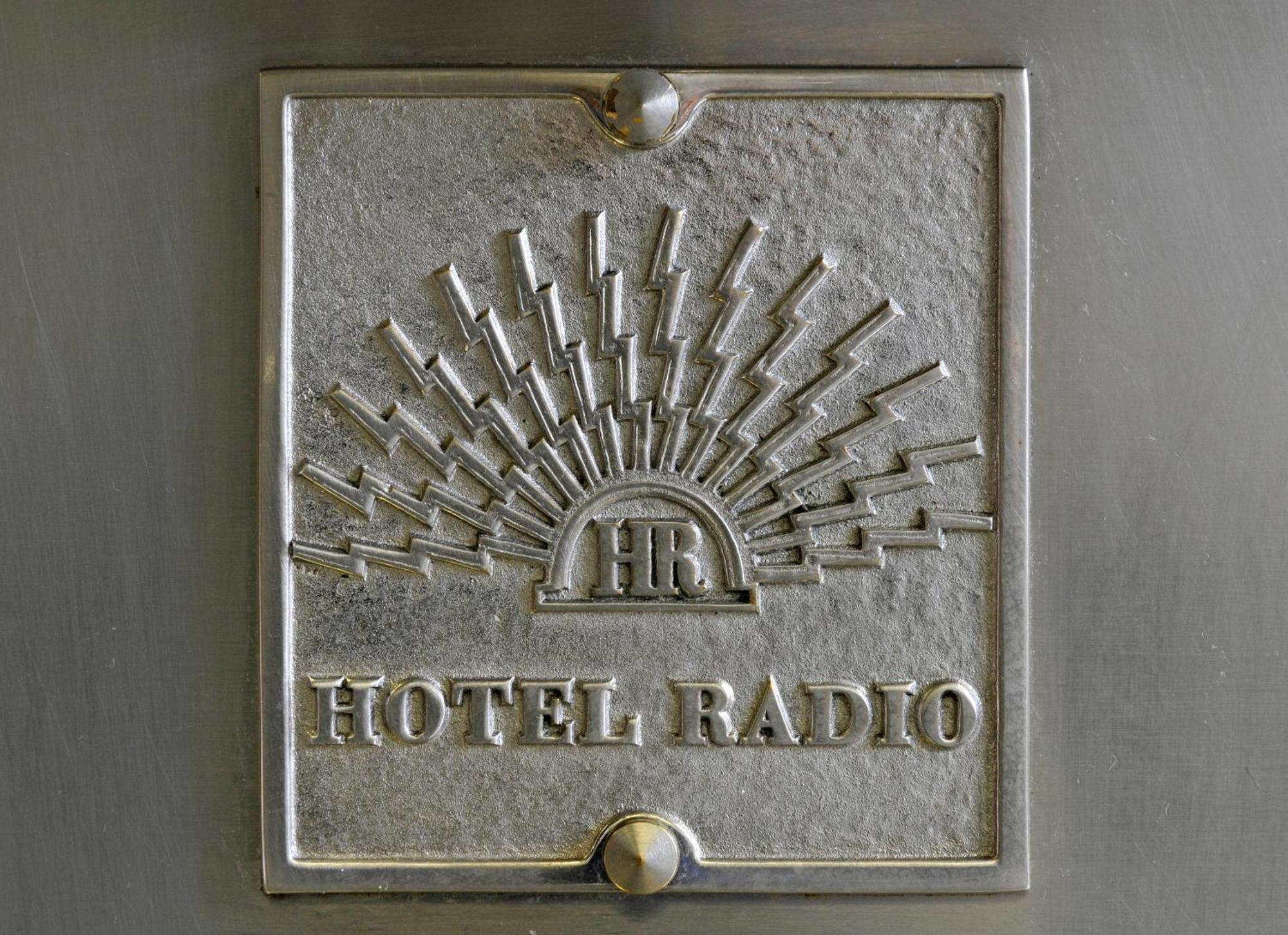 Hotel Radio - Teritoria Шамальєр Екстер'єр фото